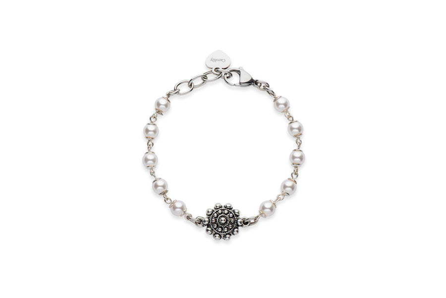 Pearl and flower bracelet