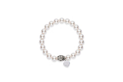 White pearl stretch bracelet