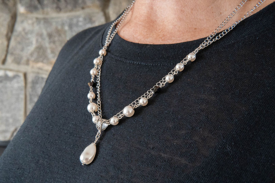 Pearl and black onyx necklace