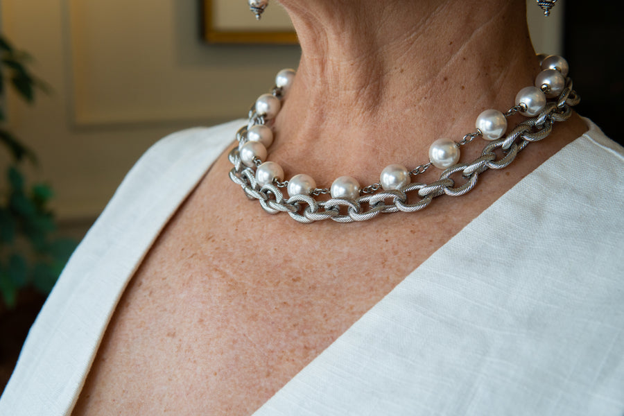 Pearl and chain necklace