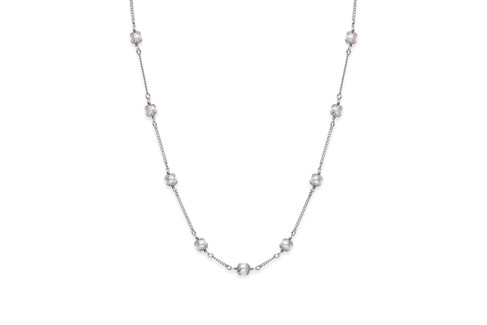 Pearl and chain necklace