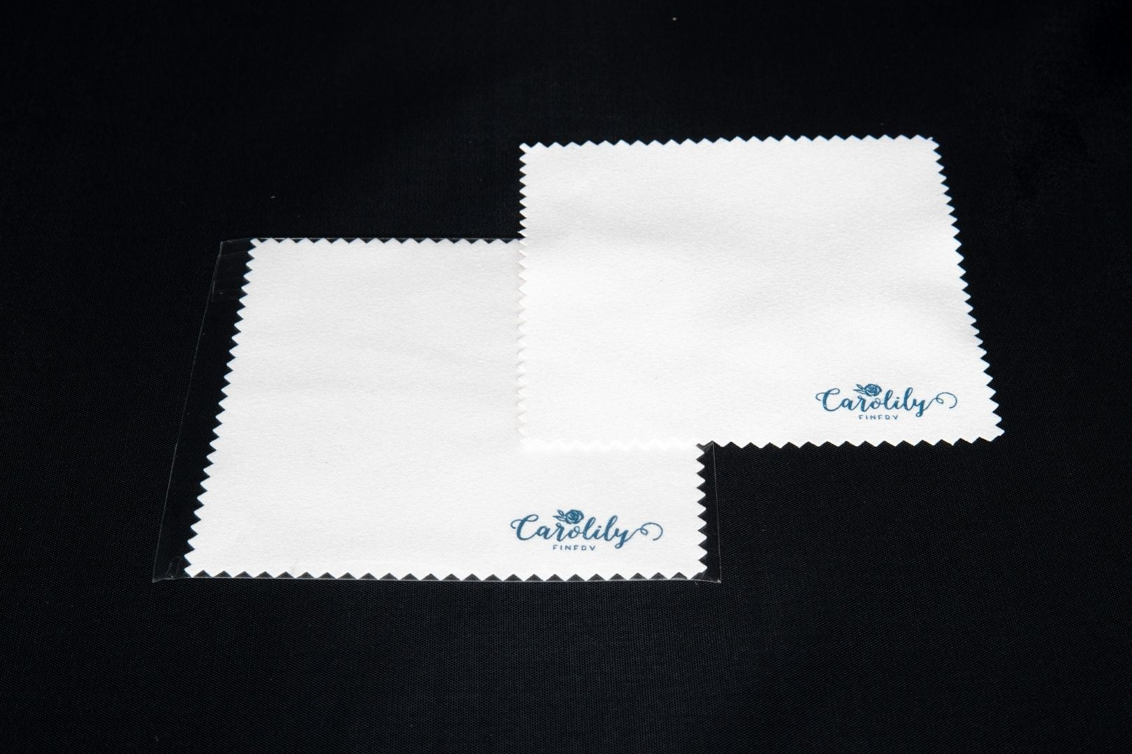 Jewelry polishing cloth