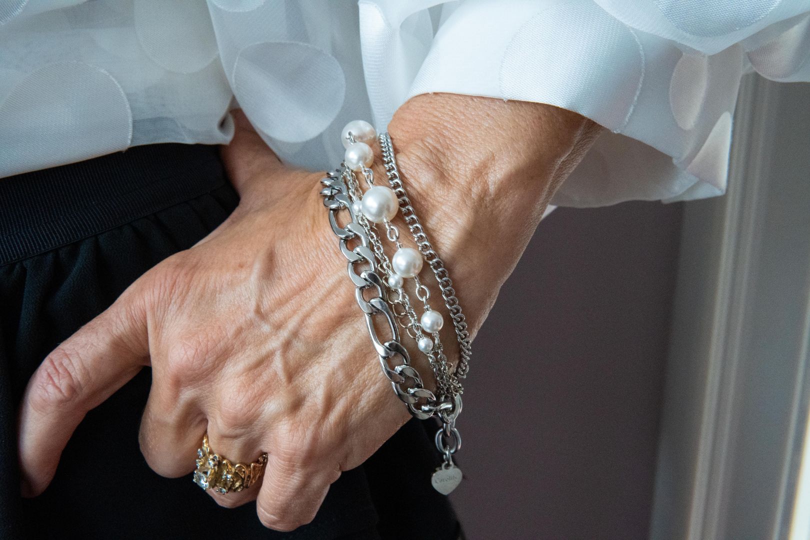 Silver and pearl chain bracelet