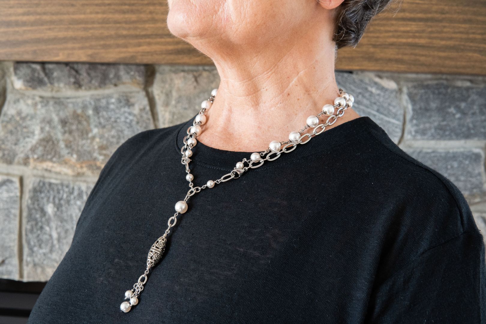 White pearl and pewter accent necklace